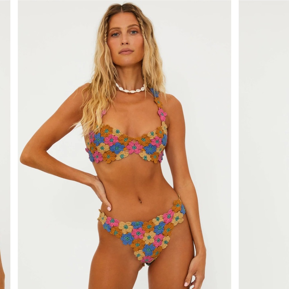 Beach Riot- selling as set** Shannon Top & Kaylin bottom in golden hour flower